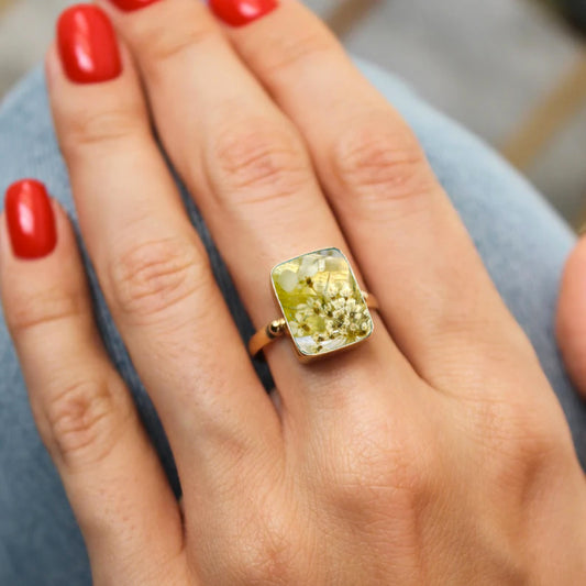 14K massief gouden rechthoekige vintage stijl statement ring.